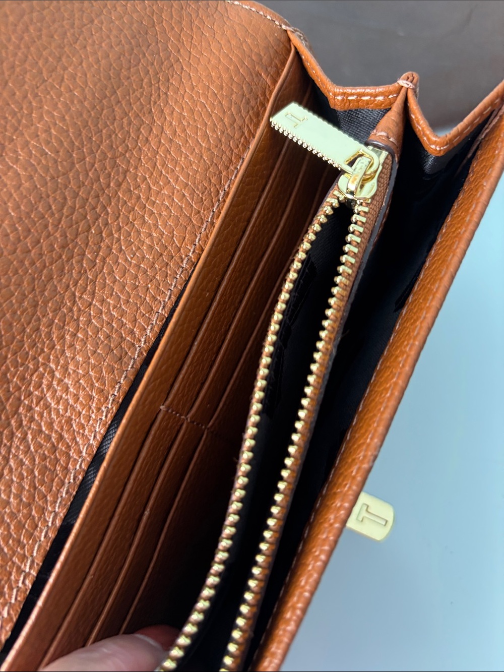 2 Ted Baker wallets - Picture 5 of 15